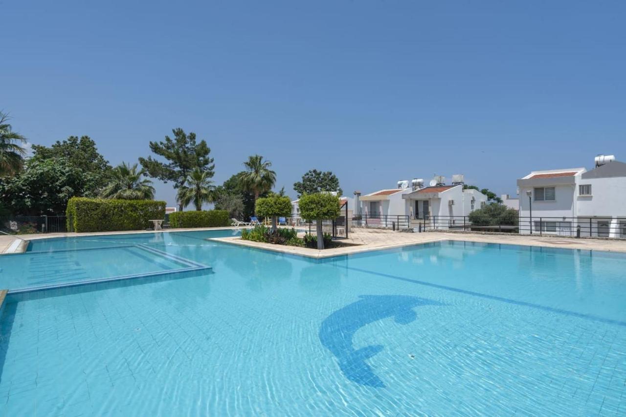 Villa Blue Кіренія Екстер'єр фото
